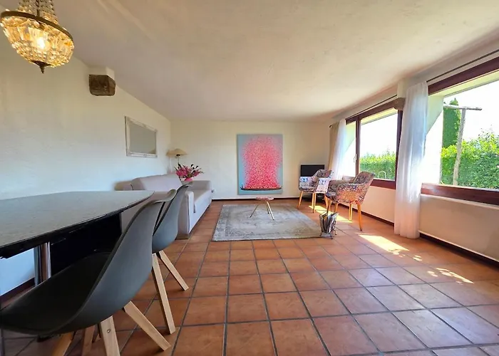 Casa Leyian - Free Parking Apartment Brissago